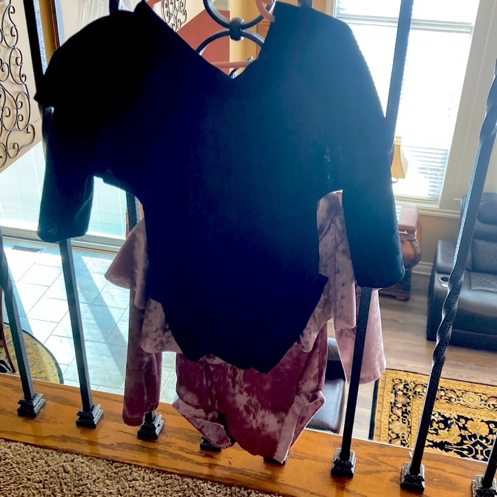 Two Velvet bodysuit 2T